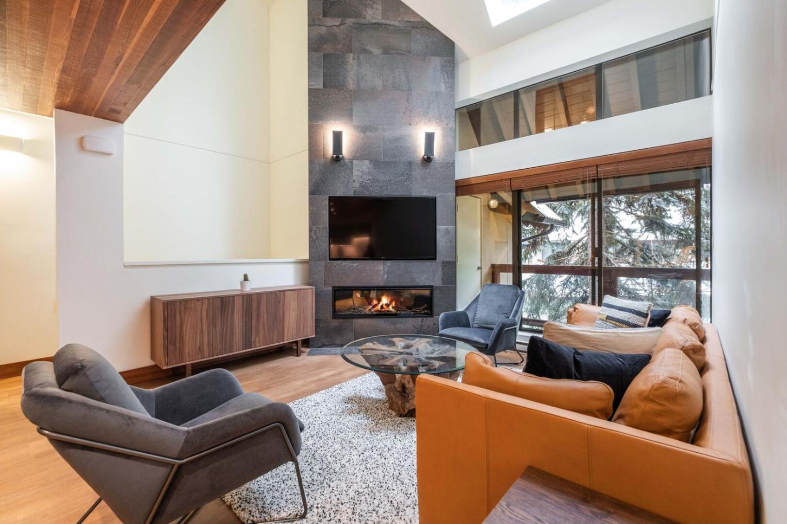 Villa Snowberry By Outpost Whistler Extérieur photo