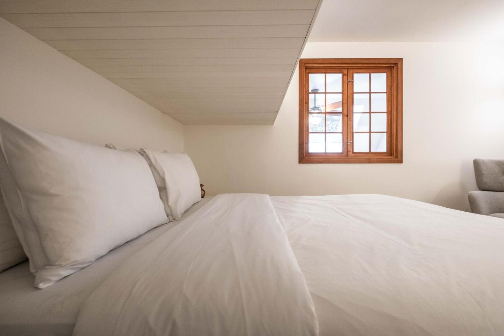 Villa Snowberry By Outpost Whistler Extérieur photo